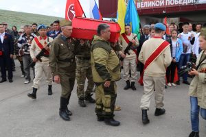 Старший лейтенант Никита Николенко спустя 77 лет вернулся на родную астраханскую землю - передача останков